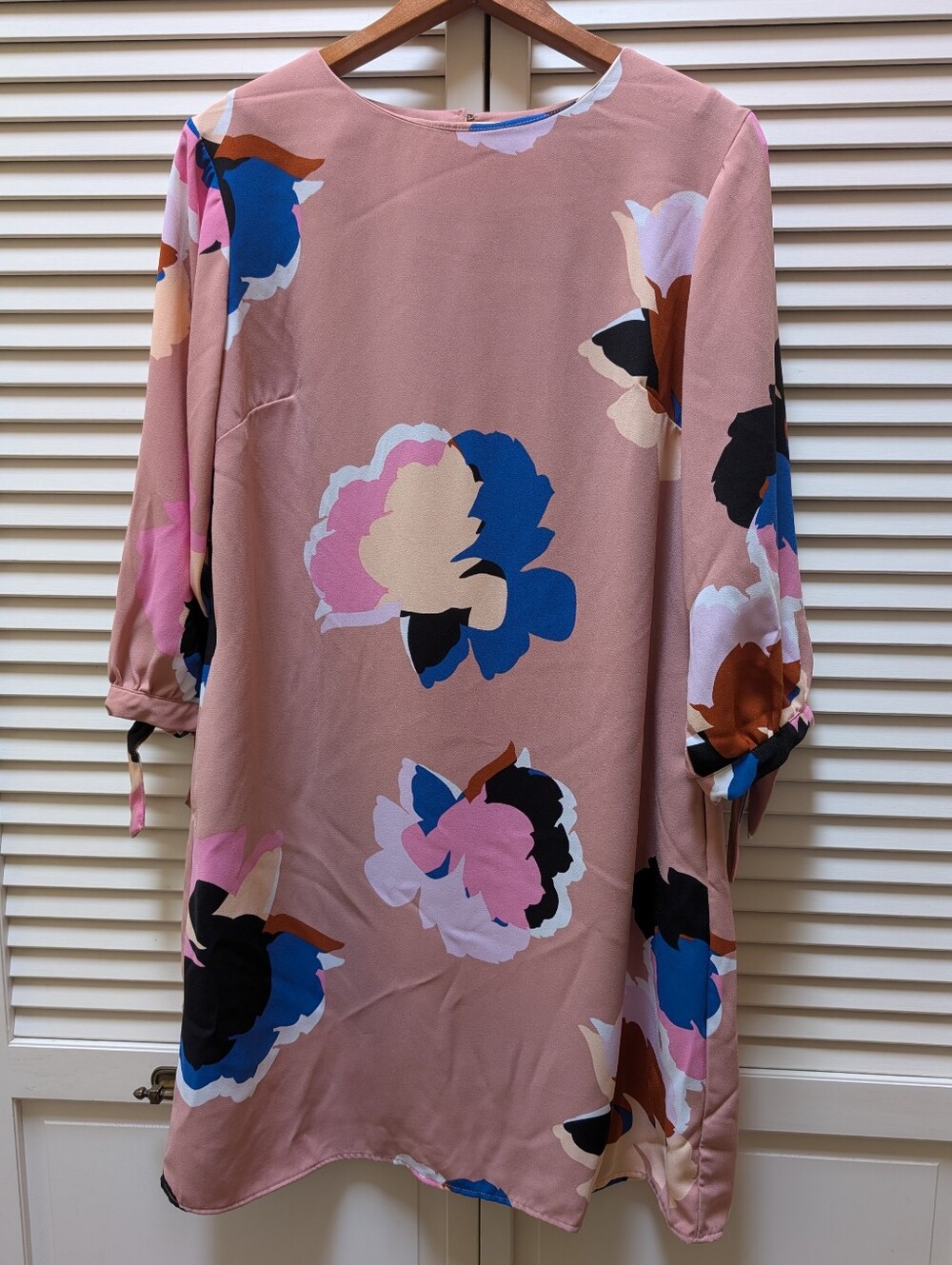 A New Day Floral Shift Dress. Loose, Modernist, Marimekko Style Fabric EUC. Sz M